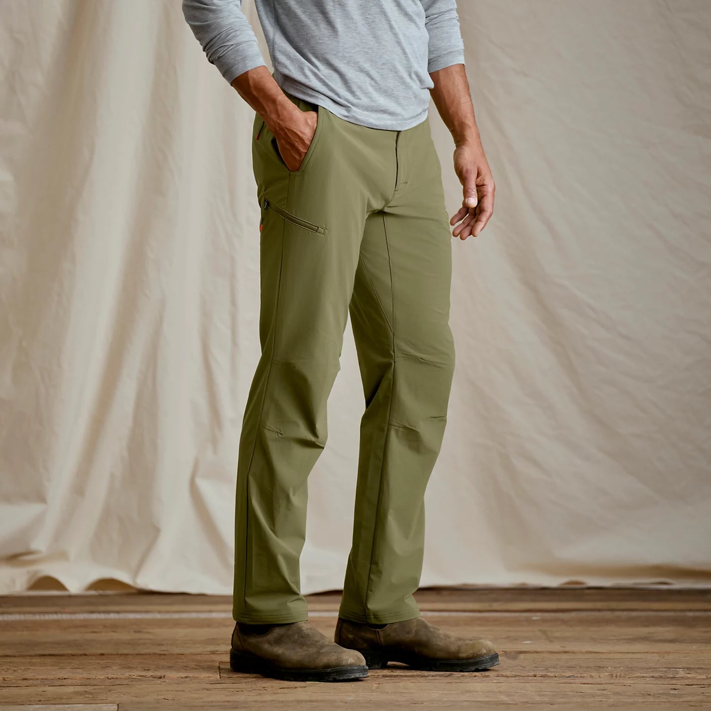 Jackson Quick-Dry Regular Fit Pants / Orvis