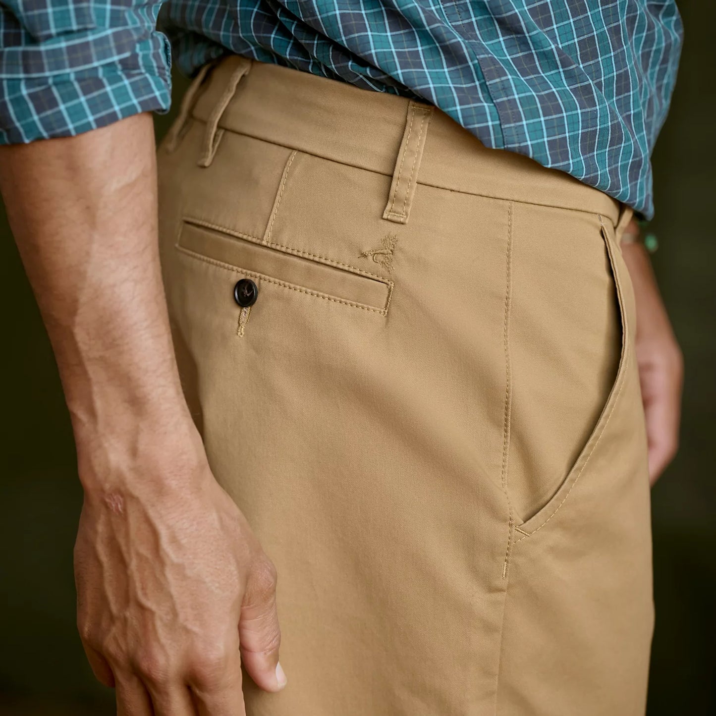 1856 Easy Care Angler 9" Chino Shorts / Orvis