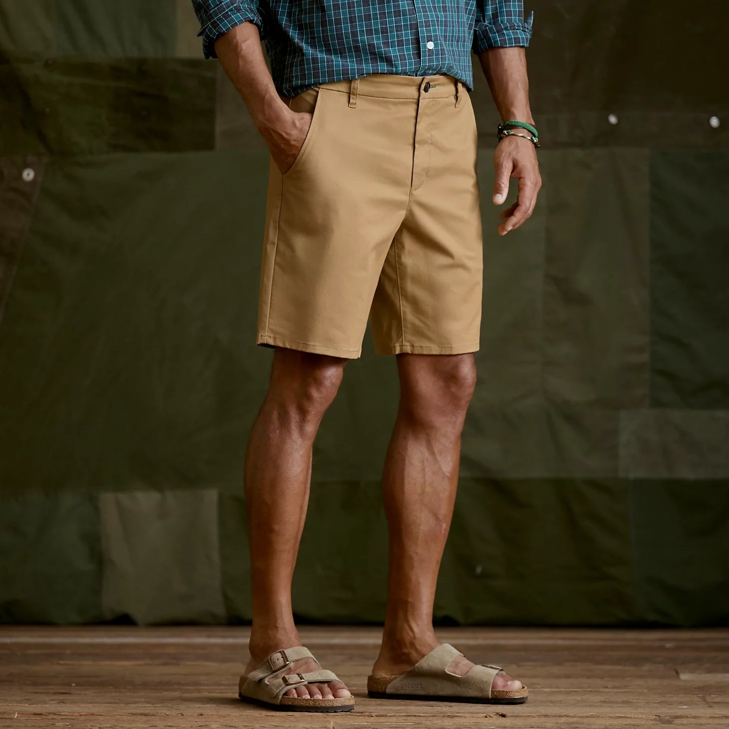 1856 Easy Care Angler 9" Chino Shorts / Orvis