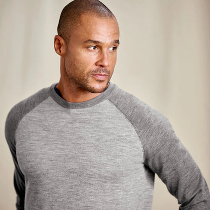 Lightweight Merino Crewneck Sweater / Orvis