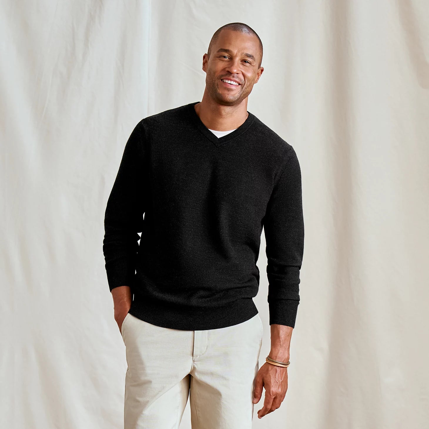 Merino Piqué V-Neck Sweater / Orvis