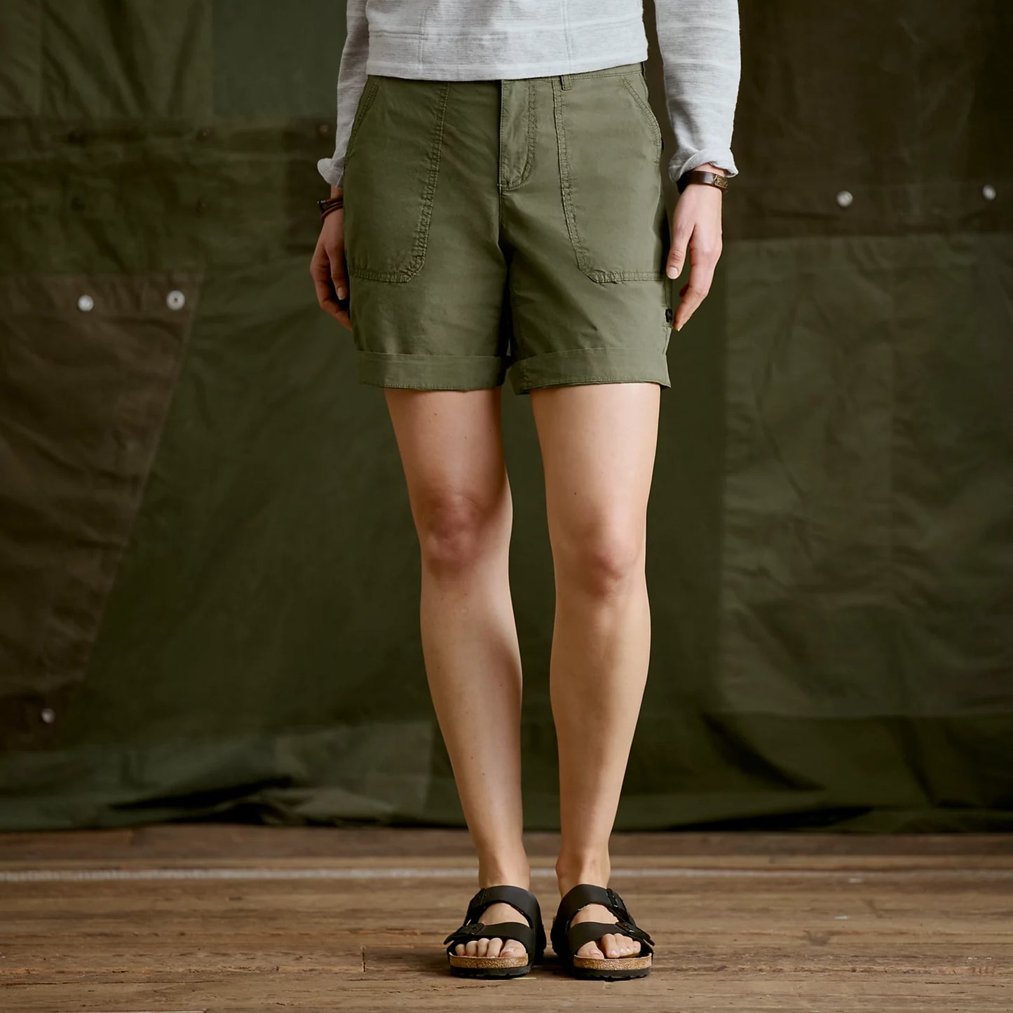 Women's 1856 Stretch Poplin 9" Utility Shorts / Orvis