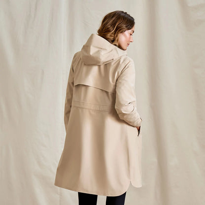 Women's Outbound Pack & Go Waterproof Parka / Orvis