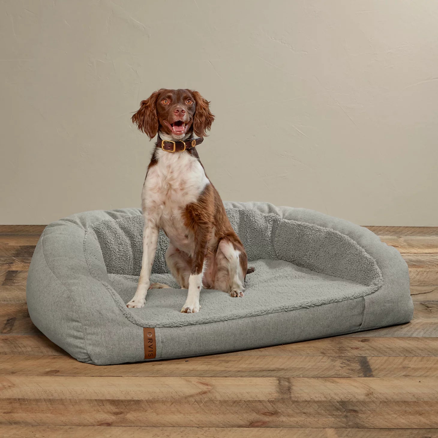FleeceLock® Memory Foam Couch Dog Bed / Orvis